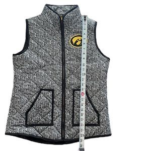 NWT IOWA HAWKEYES game day zip up puffer vest